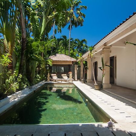 Bali Holiday Villas - La Playa Seminyak  Exterior photo